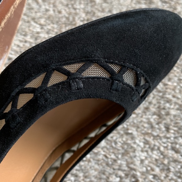 Elie Tahari Shoes.  Black. Size 9.   Velvet with a mesh detail - Picture 7 of 11